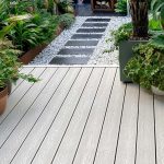 small-garden-decking-ideas-1